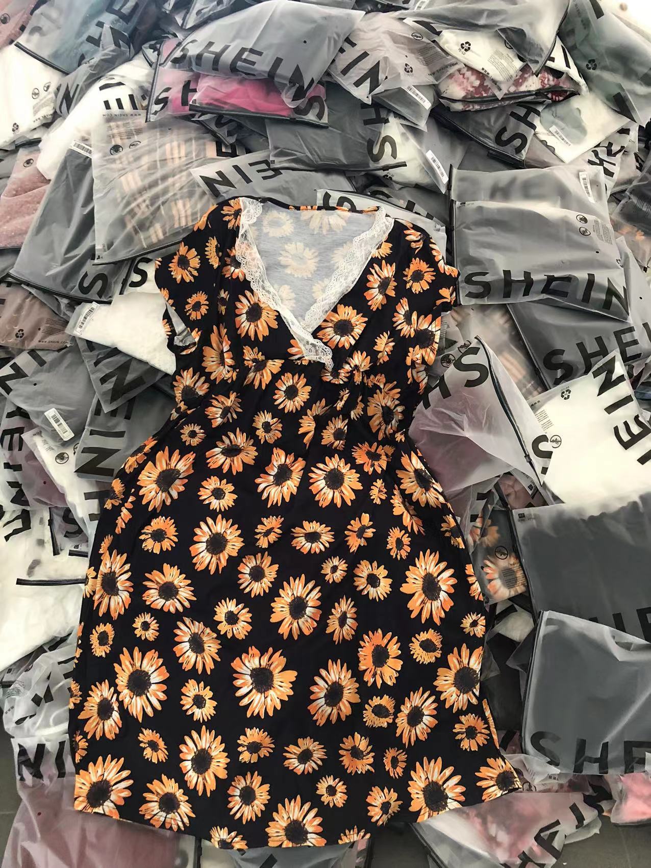 亚马逊shein女装尾货希音品牌外贸女装夏季时装杂款混合货源充足