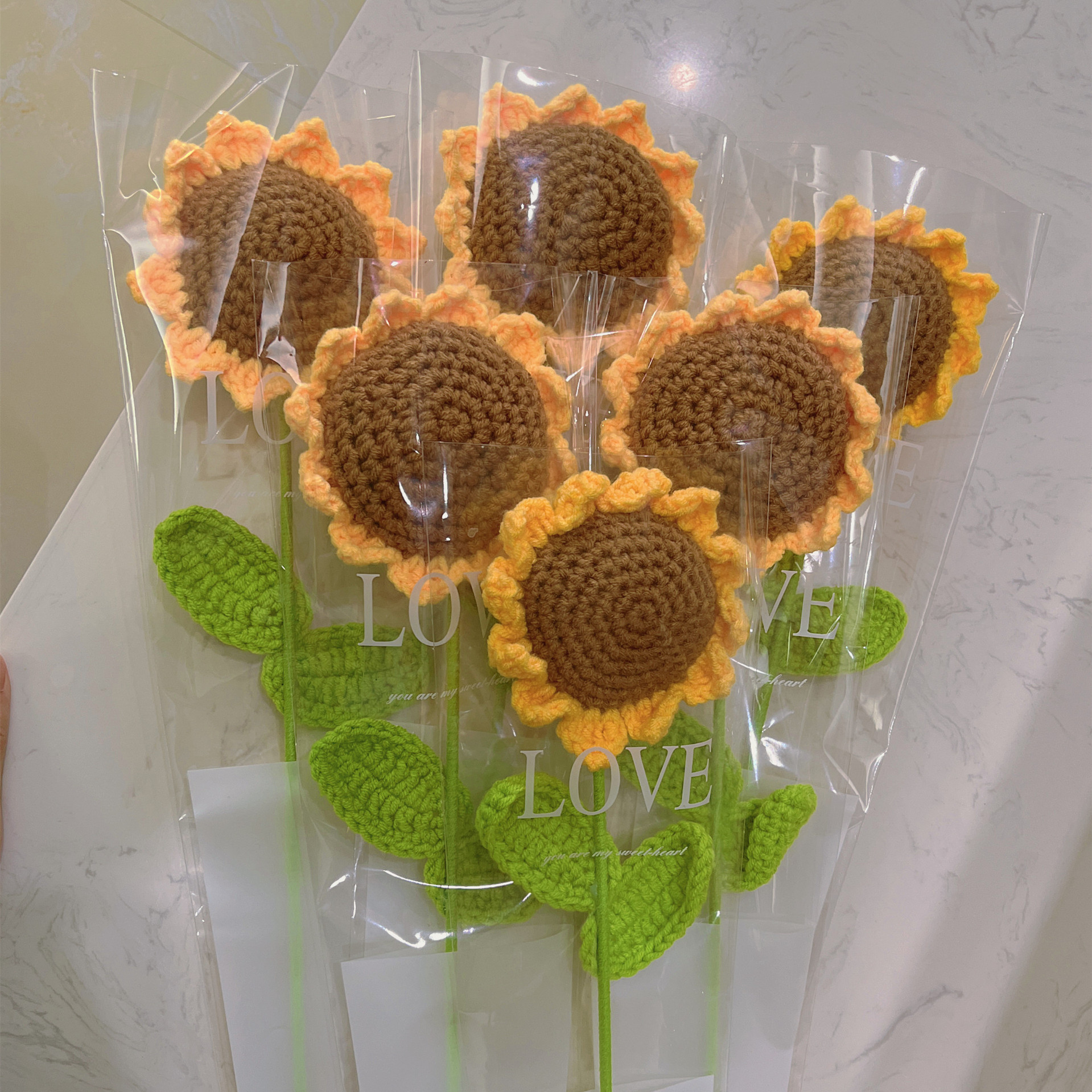 成品向日葵毛线手工钩针编织仿真花教师节送考生礼物假花太阳花束