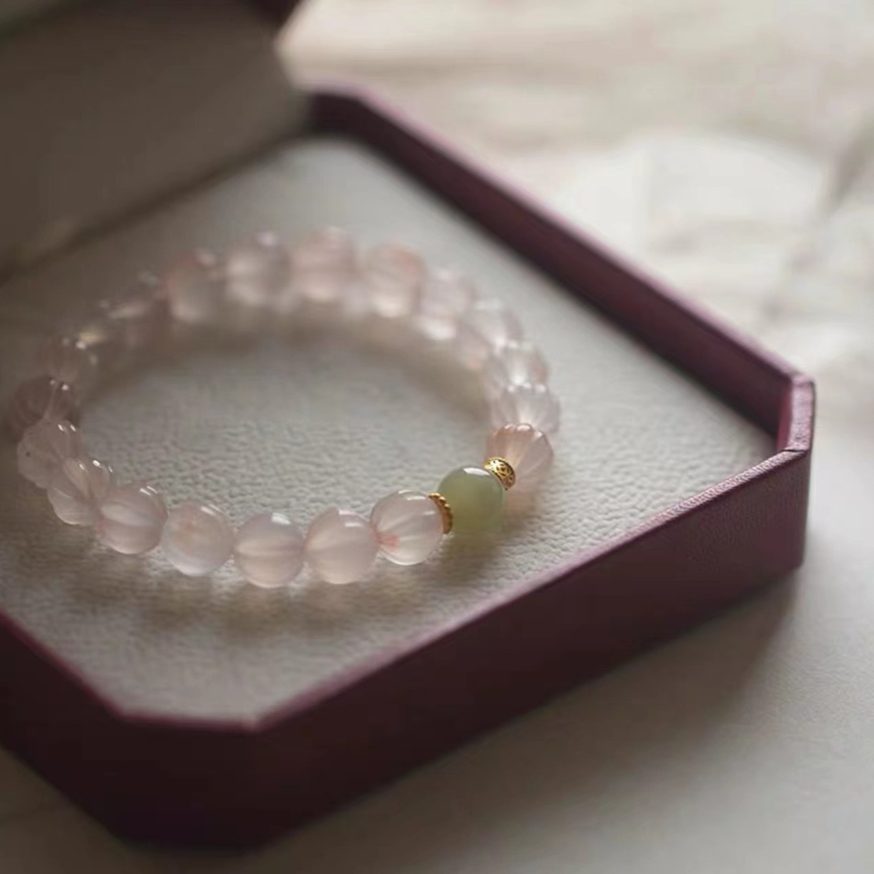 天然冰飘南红玛瑙南瓜珠和田玉并蒂莲老山檀手绳女中式复古手链