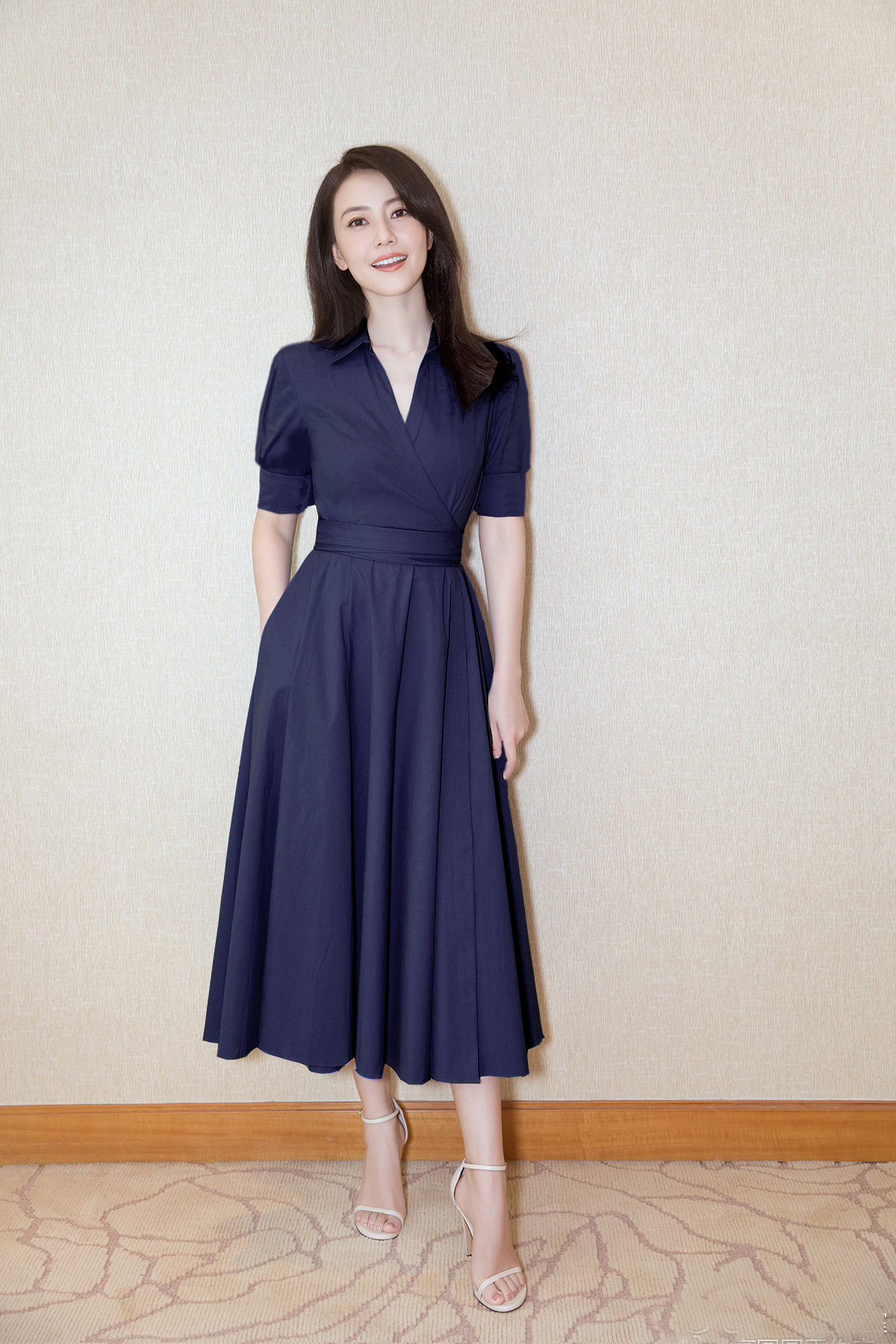 高圆圆同款v领高腰修身系带大摆连衣裙