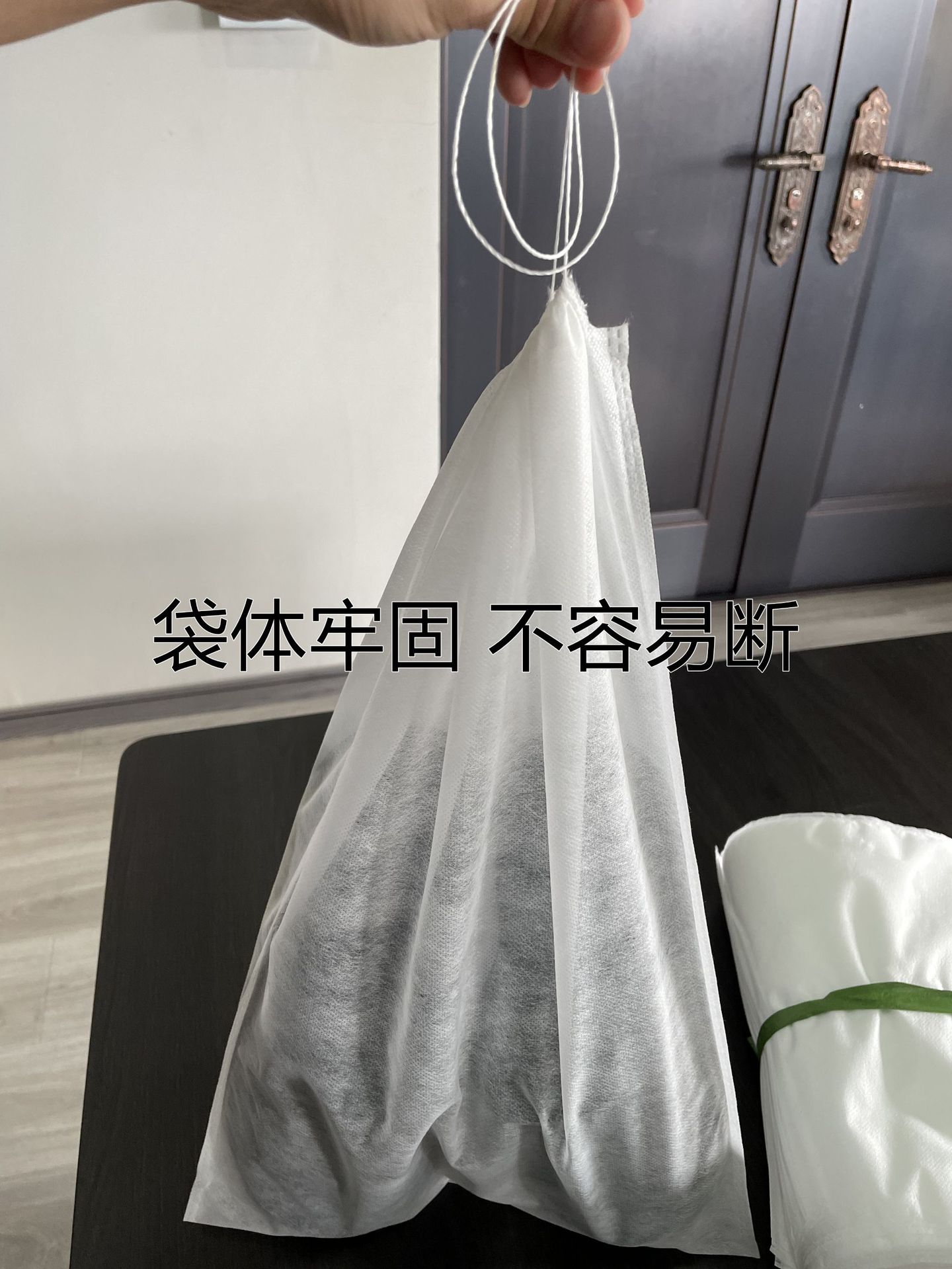 Factory in Stock Non-Woven Fabric Drying and Drying Shoe Bag Drawstring Dirt-Proof Cover White Shoes Yellow-Proof Shoe Bag Storage Bag