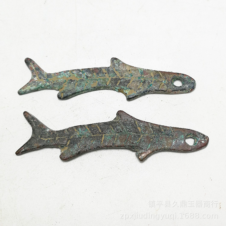 antique bronze ware coin wholesale antique miscellaneous antique old fish-shaped coin bronze ware sundries factory wholesale