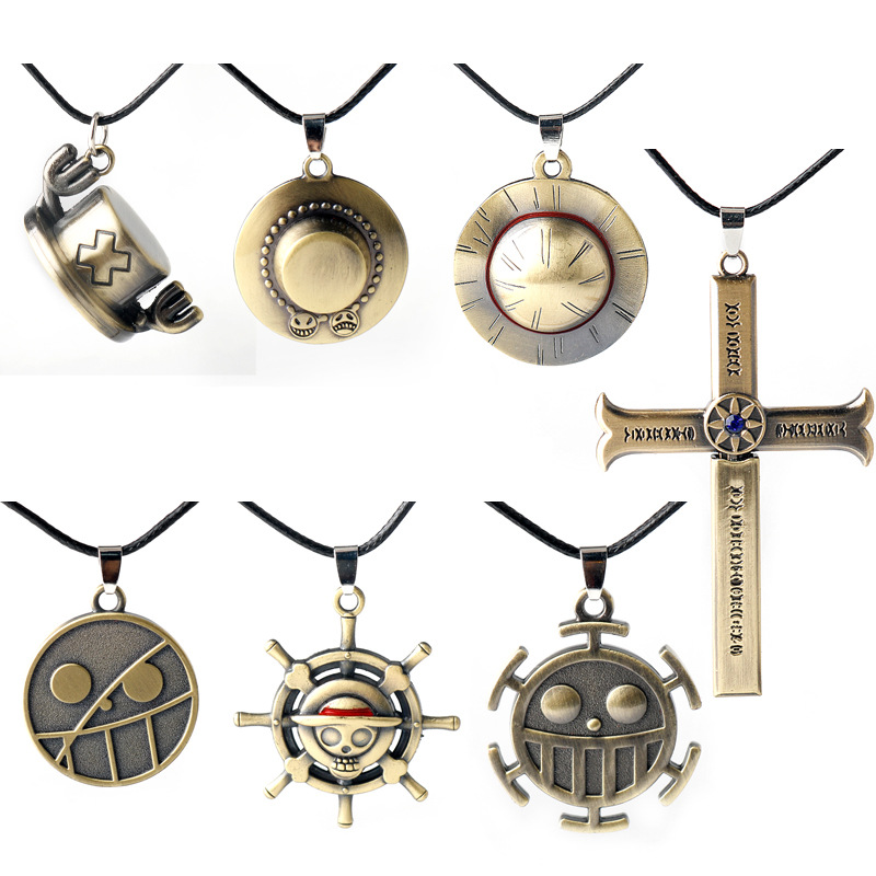 跨境新款动漫周边海贼王项链乔巴艾斯路飞草帽吊坠项链配饰现货