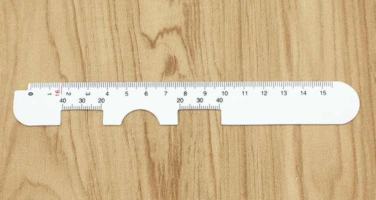 瞳距尺 眼镜店用验光测量眼睛瞳距尺塑料尺双面刻度软的硬的白色