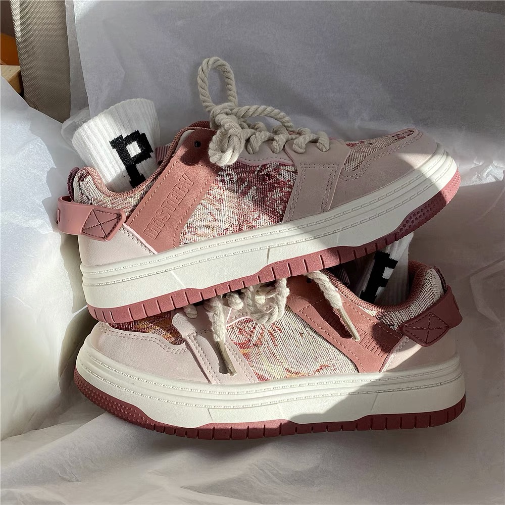 女鞋秘密森林油画鞋2022冬季新款板鞋女设计感小众休闲运动鞋子潮