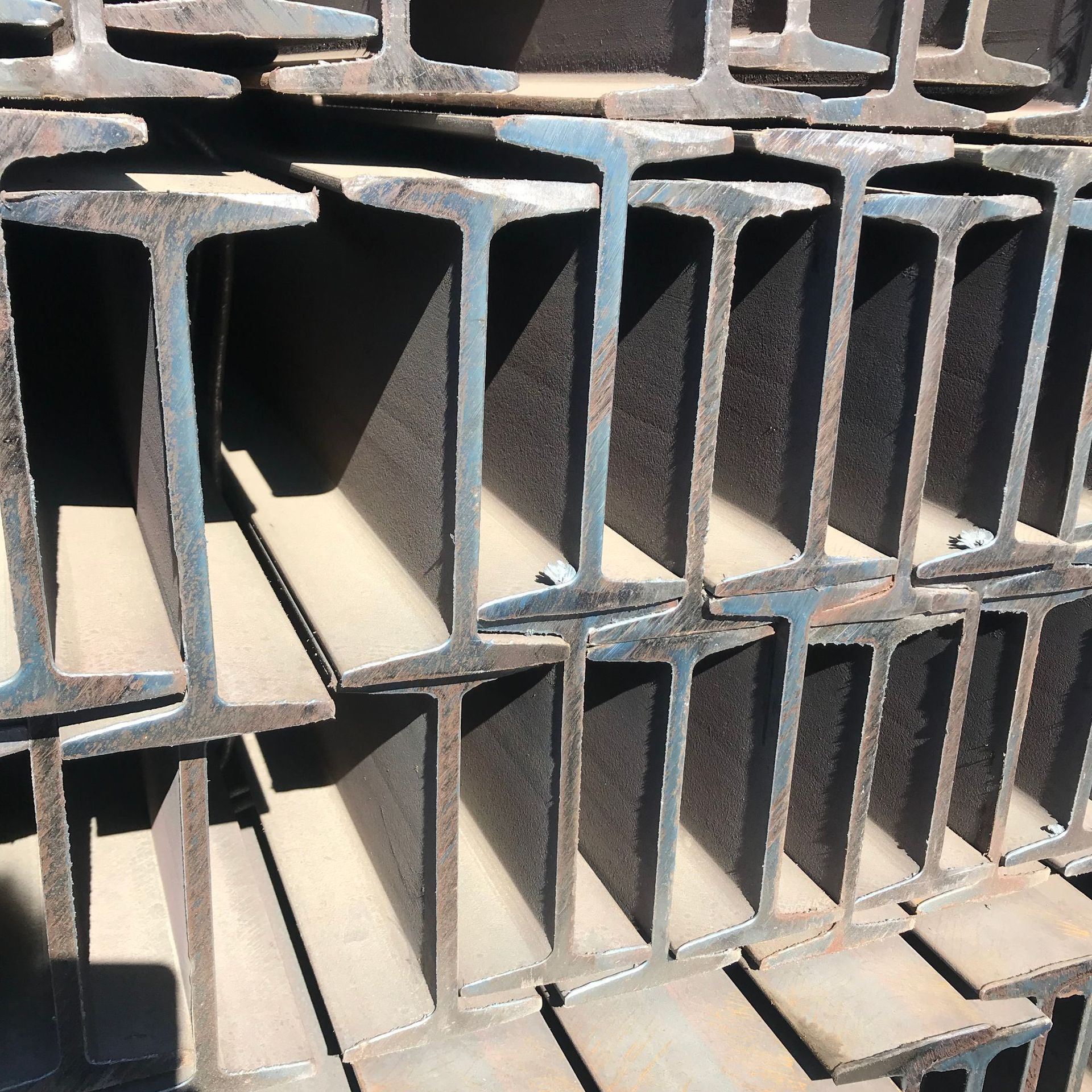 贵阳钢材销售攀钢q235b热轧工字钢 180-*94*6.5 隧道桥梁工字钢