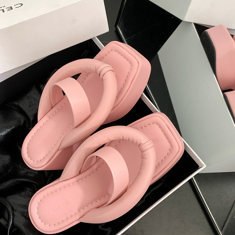 踩屎感人字拖粉红色高跟夹脚拖鞋女夏外穿小众方头松糕厚底沙滩鞋