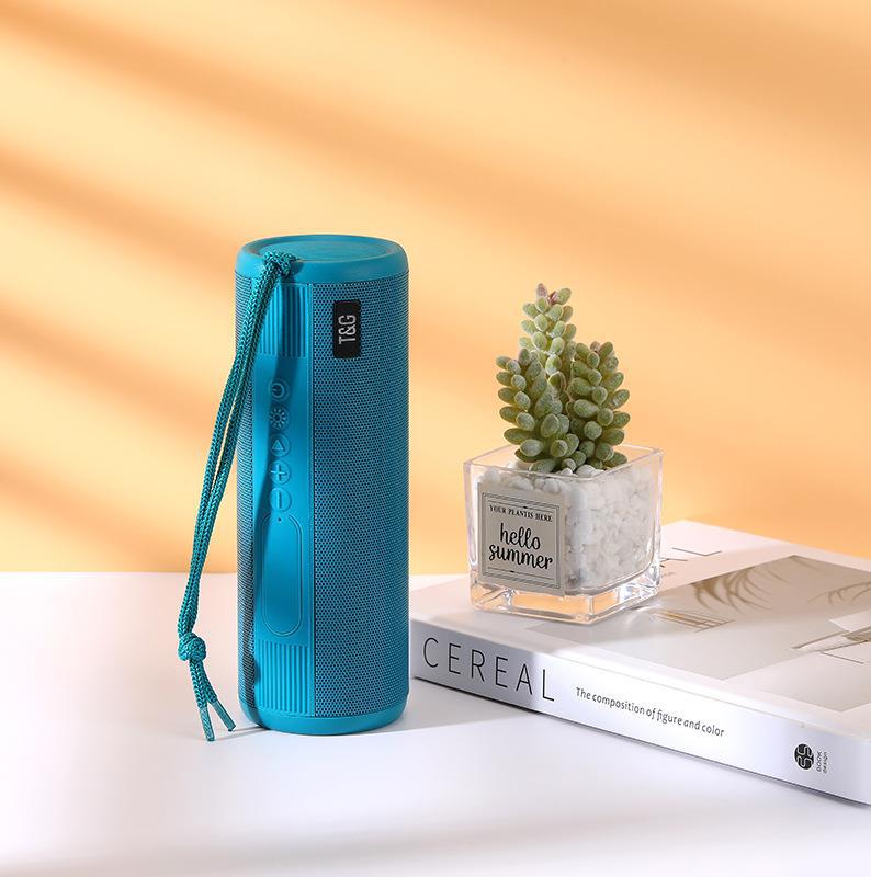 跨境新款tg635无线蓝牙音箱t2户外便携手电筒防水fm无线蓝牙音响