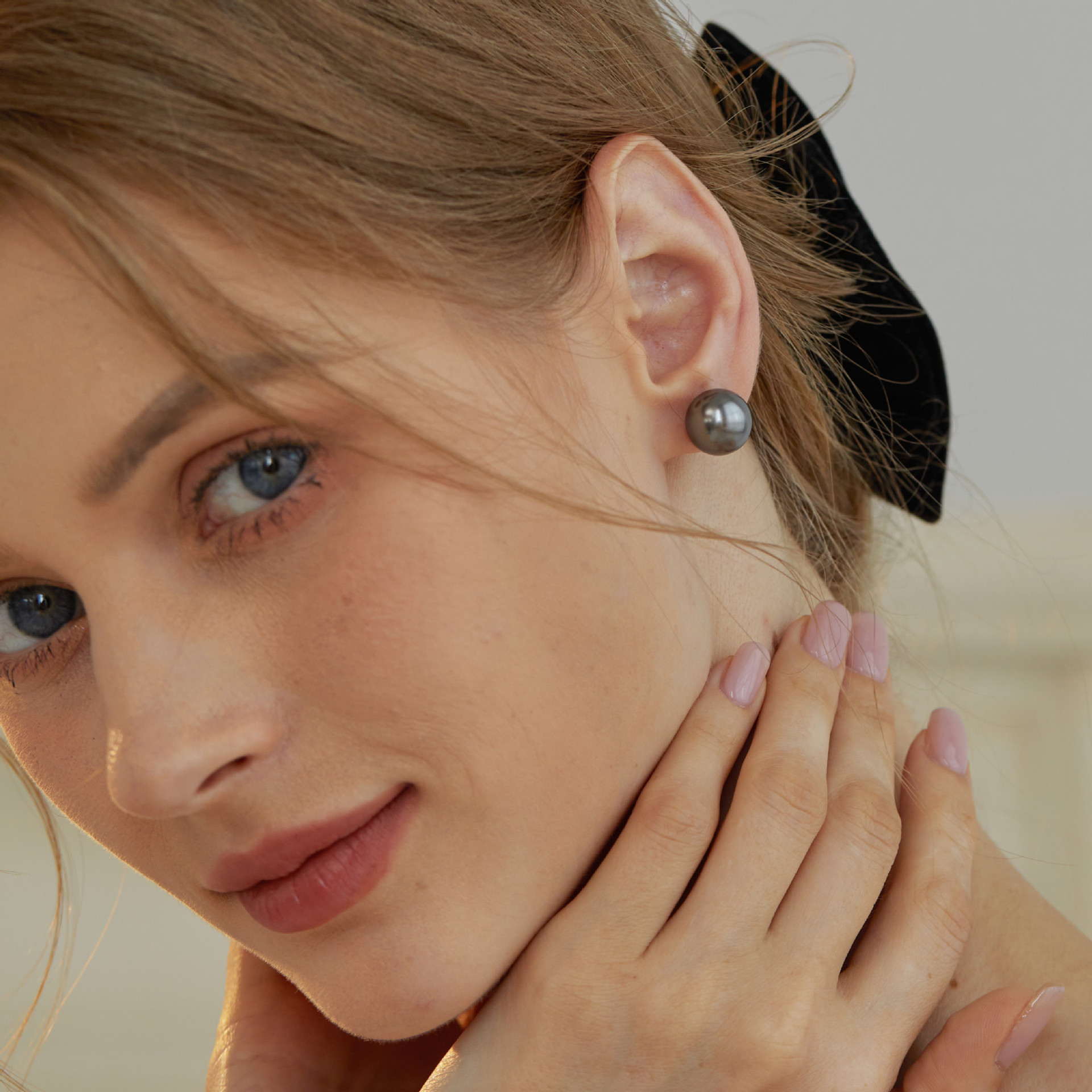 s925银大溪地色施家珍珠职场通勤温柔耳钉美国14k包金黑珍珠耳钉