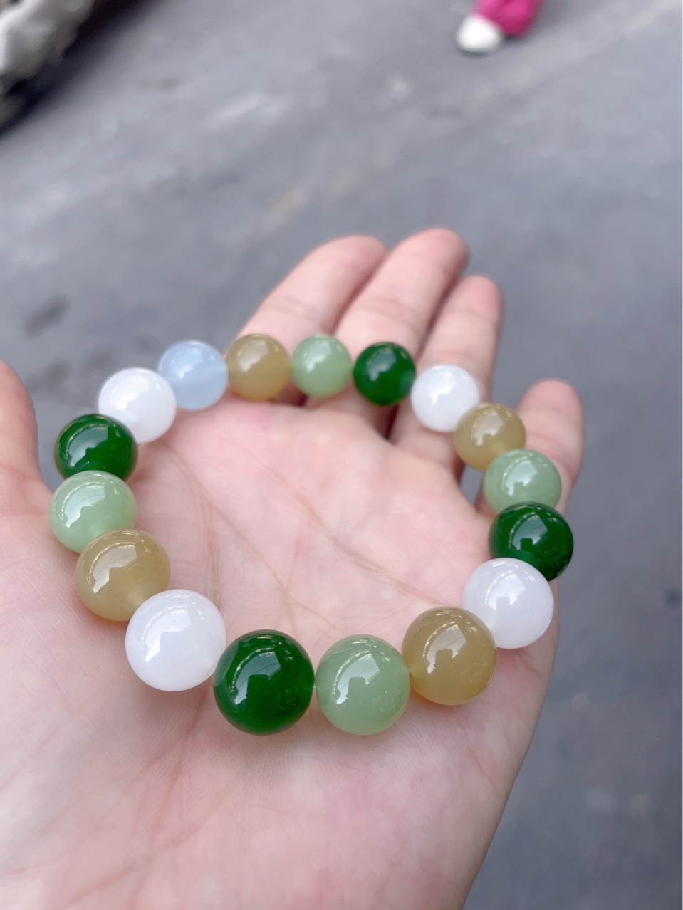 厂家货源手工打磨外蒙料材质圆珠手串多宝手链玻璃工艺品手持佛珠