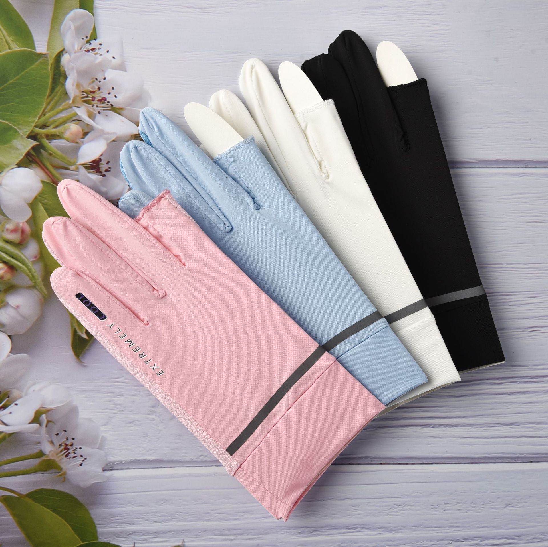 夏冰丝轻薄速干透气时尚反光网眼防晒防紫外线钓鱼开车骑车手套女