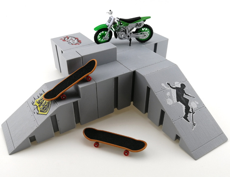 跨境滑板公园场地玩具五件套手指滑板道具