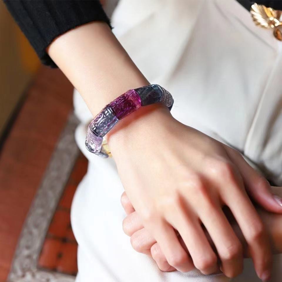 七彩萤石回纹手牌 方糖手链 桶珠手串 祖母绿萤石 时尚饰品