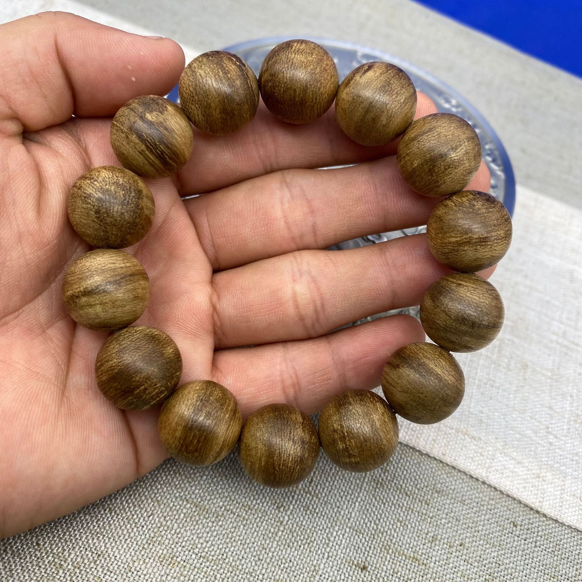 印尼老料1.6沉香手串 花香味浓郁香甜 1.6 净重13.6克-阿里巴巴