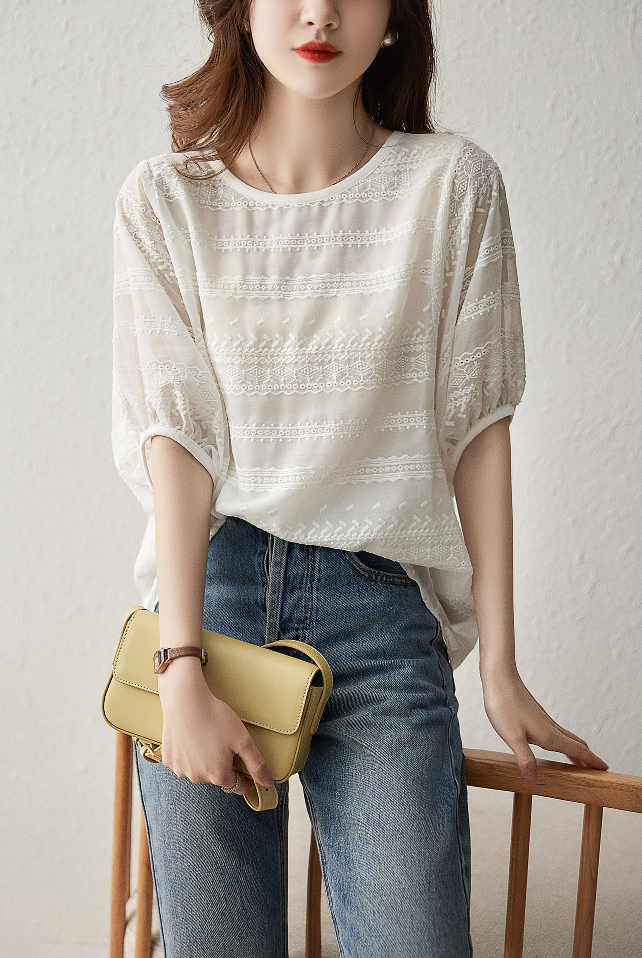 清新仙气版型设计很美 圆领灯笼袖素雅动人含棉宽松上衣elxy53543