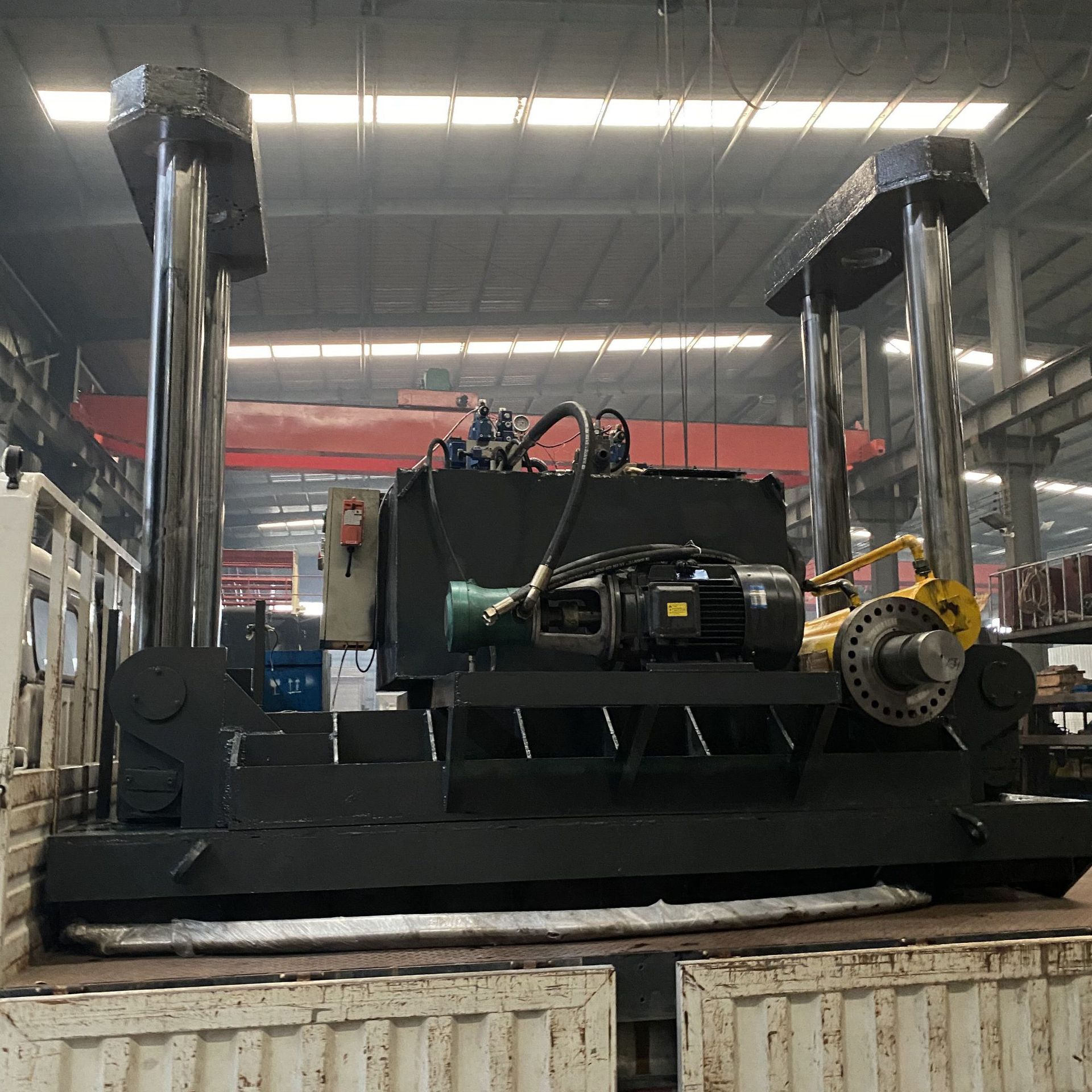 四柱液压汽车压扁机 报废电动车摩托车压扁机 液压废铁皮料压扁机