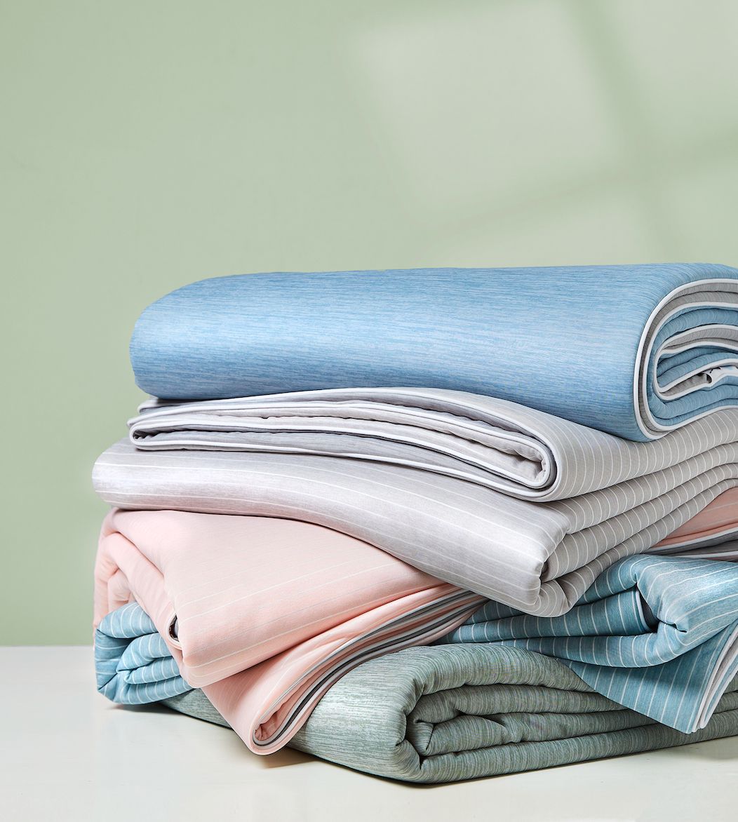 一件代发批发ins简约素色双拼条纹凉感丝单双人夏凉被冷气被薄被