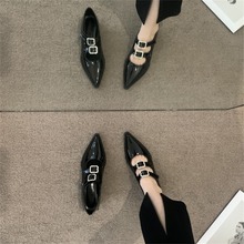 香港晚晚风时尚玛丽珍单鞋女春季2024新款粗跟复古水钻法式乐福鞋