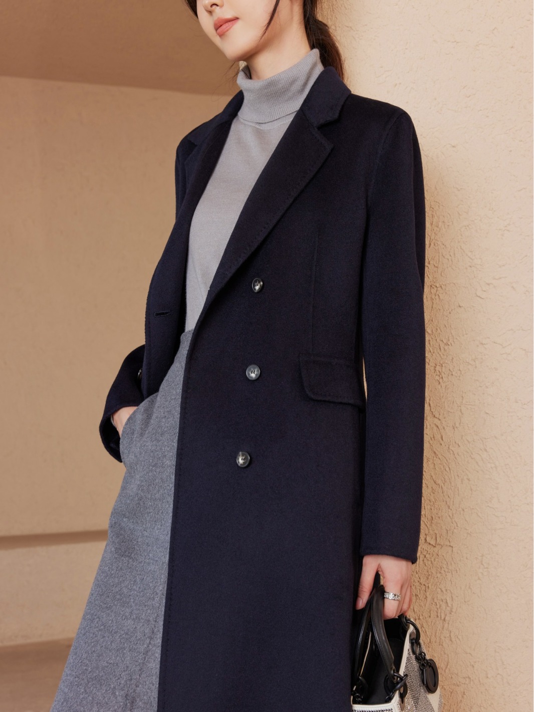 Delicate and Soft Reversible Cashmere Coat Women's Long Lapel Double Breasted Slim High-End Woolen Coat High-End Sense