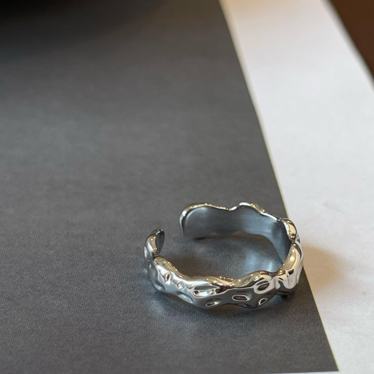 小红书同款纯银交错锆石戒指冷淡风ins熔岩纹理异形小众开口指环