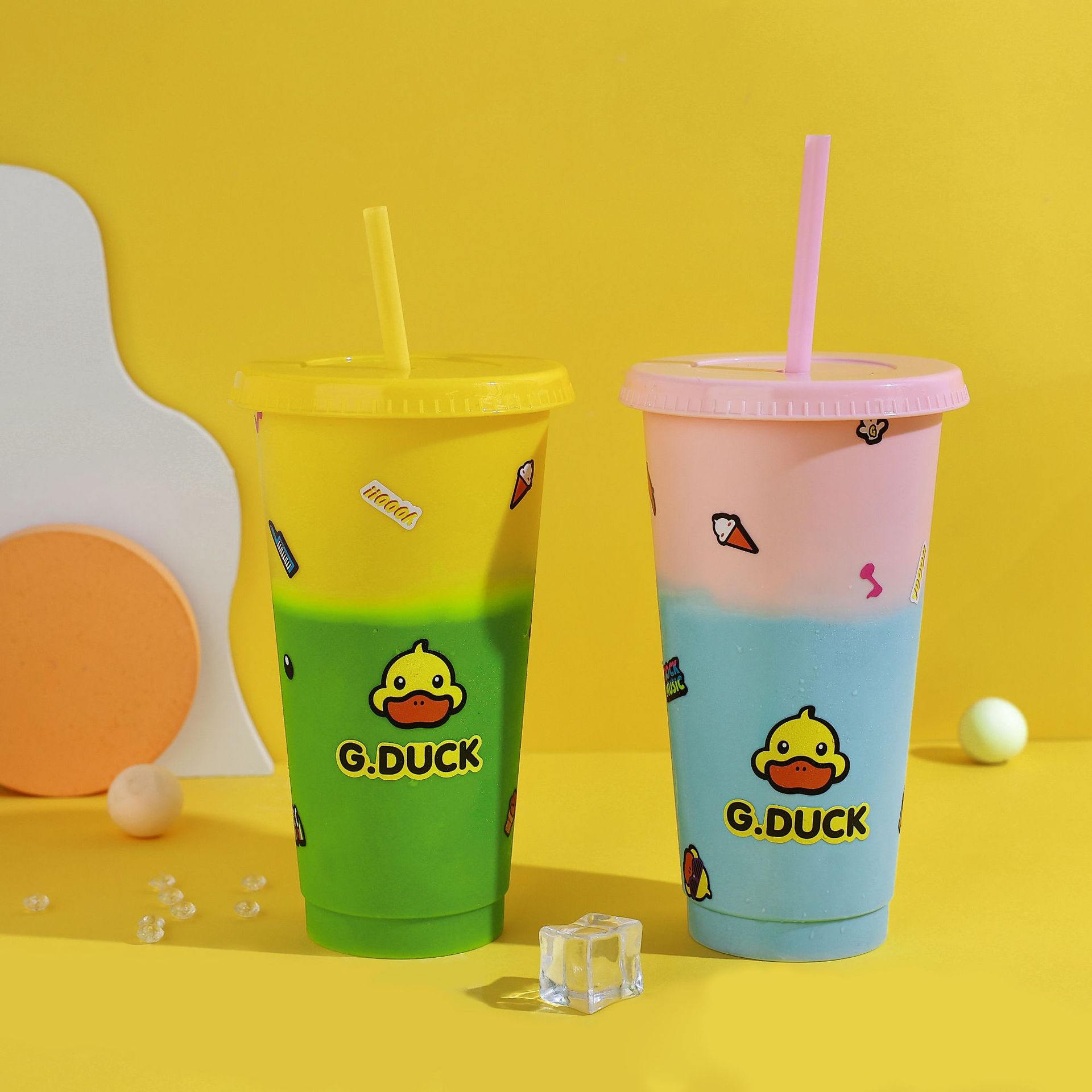 小黄鸭官方正品创意多色变色塑料水杯大容量diy杯子新款冷饮杯子