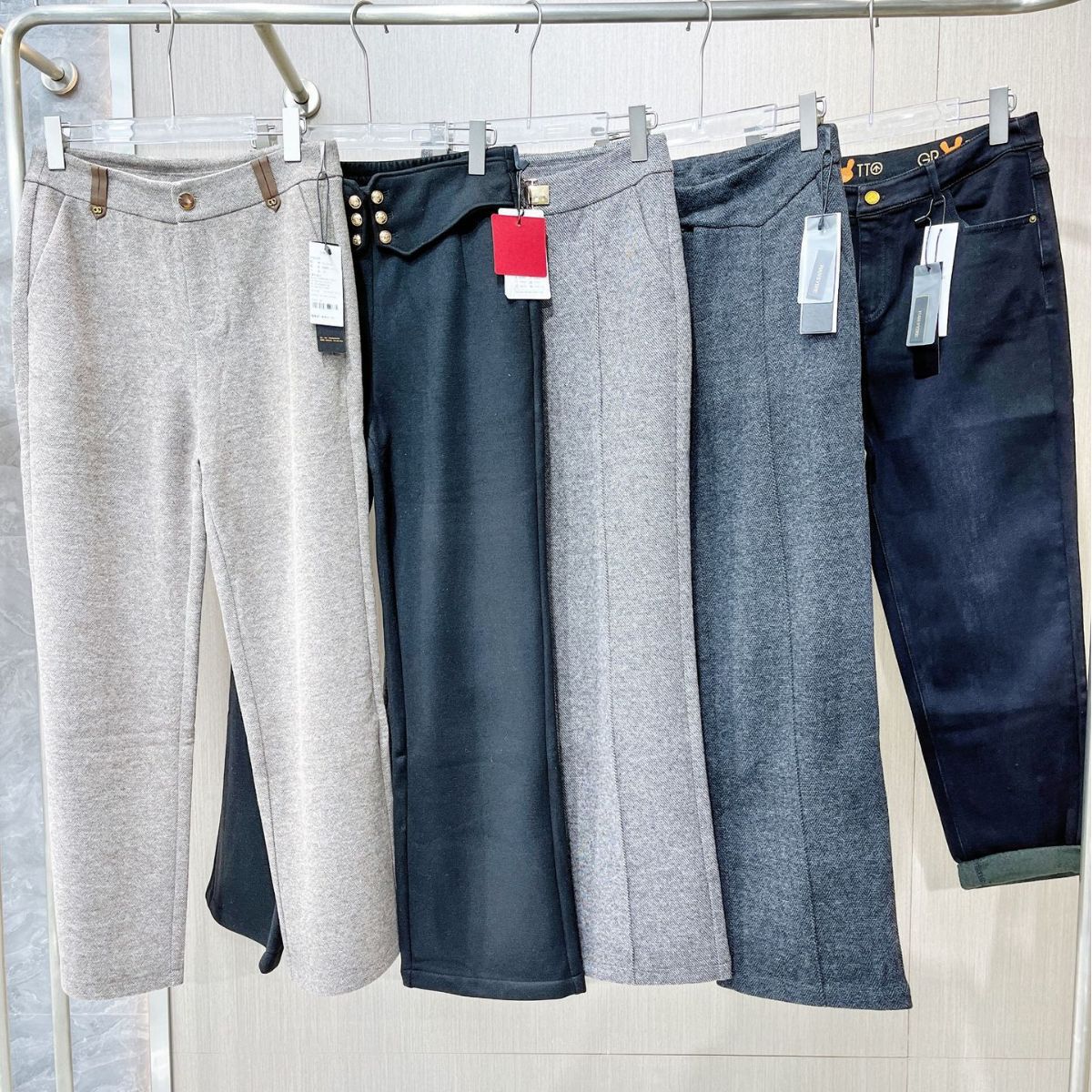 郑州女裤加绒加厚新款走份韩氏伊人时尚气质款冬季女士休闲裤杂款