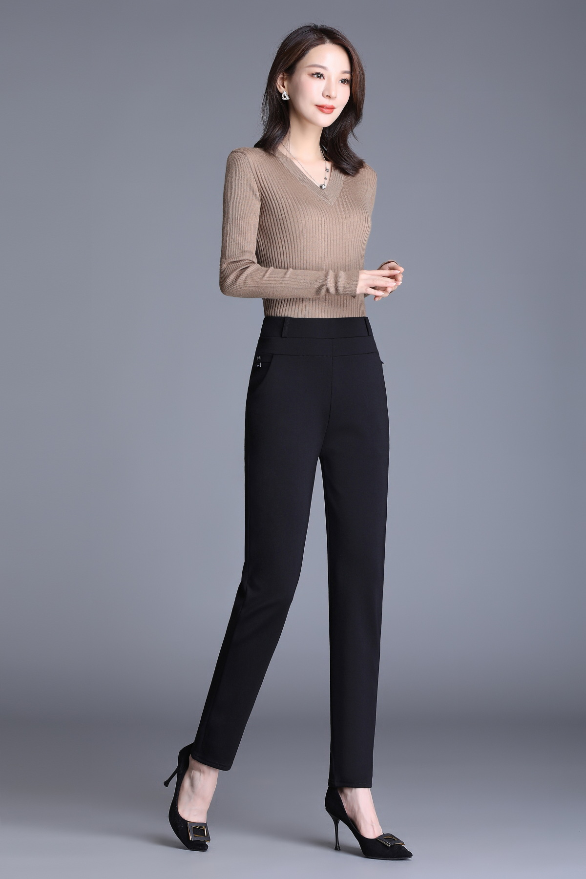 高腰中老年女裤宽松直筒长裤大码2021春秋新款弹力中年洋气妈妈裤