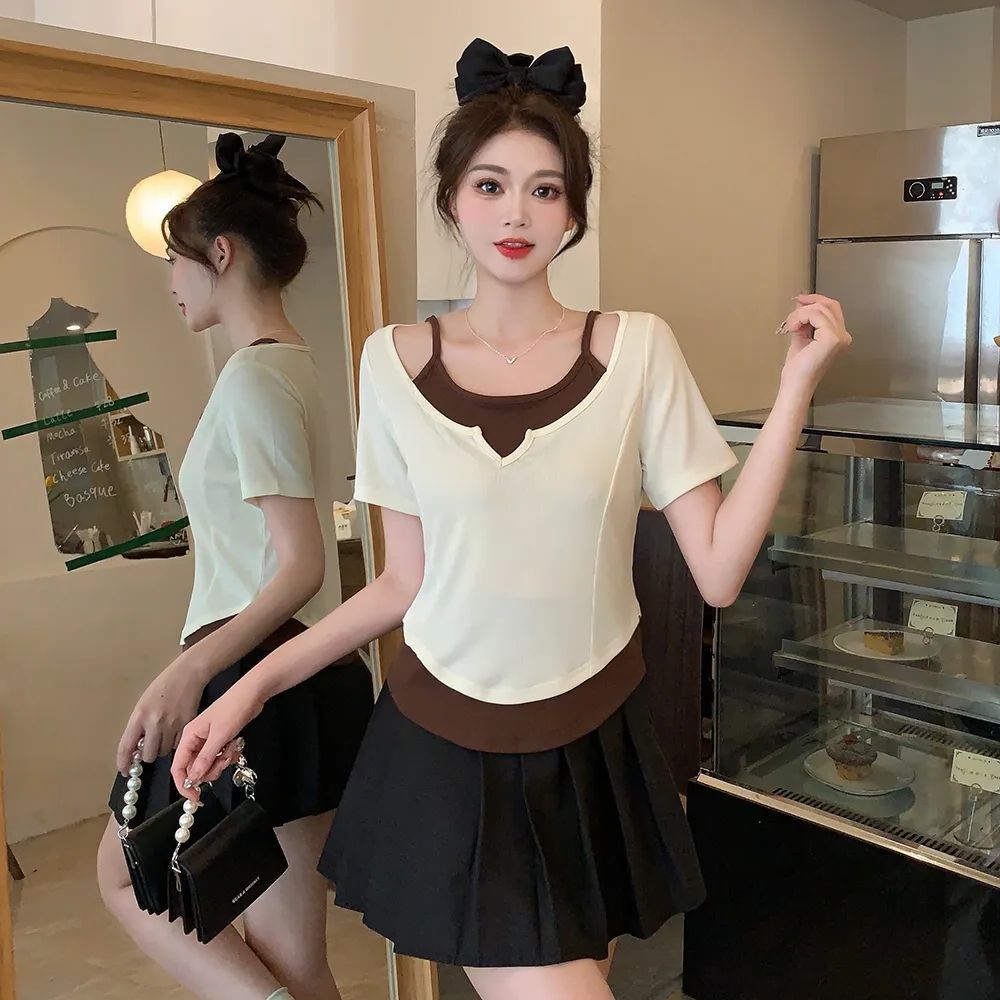 Fake Two-Piece Short-Sleeved T-shirt for Women Summer 2023 New Plump Girls Hot Girl Niche Short Slimming Top