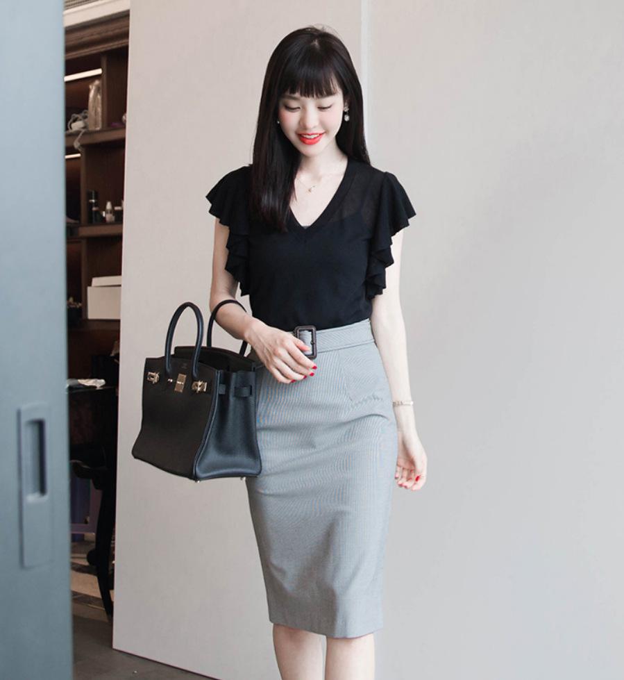 v领内搭短款吊带搭配格子高腰包臀半身裙两件套2022春季衬衫v领搭配