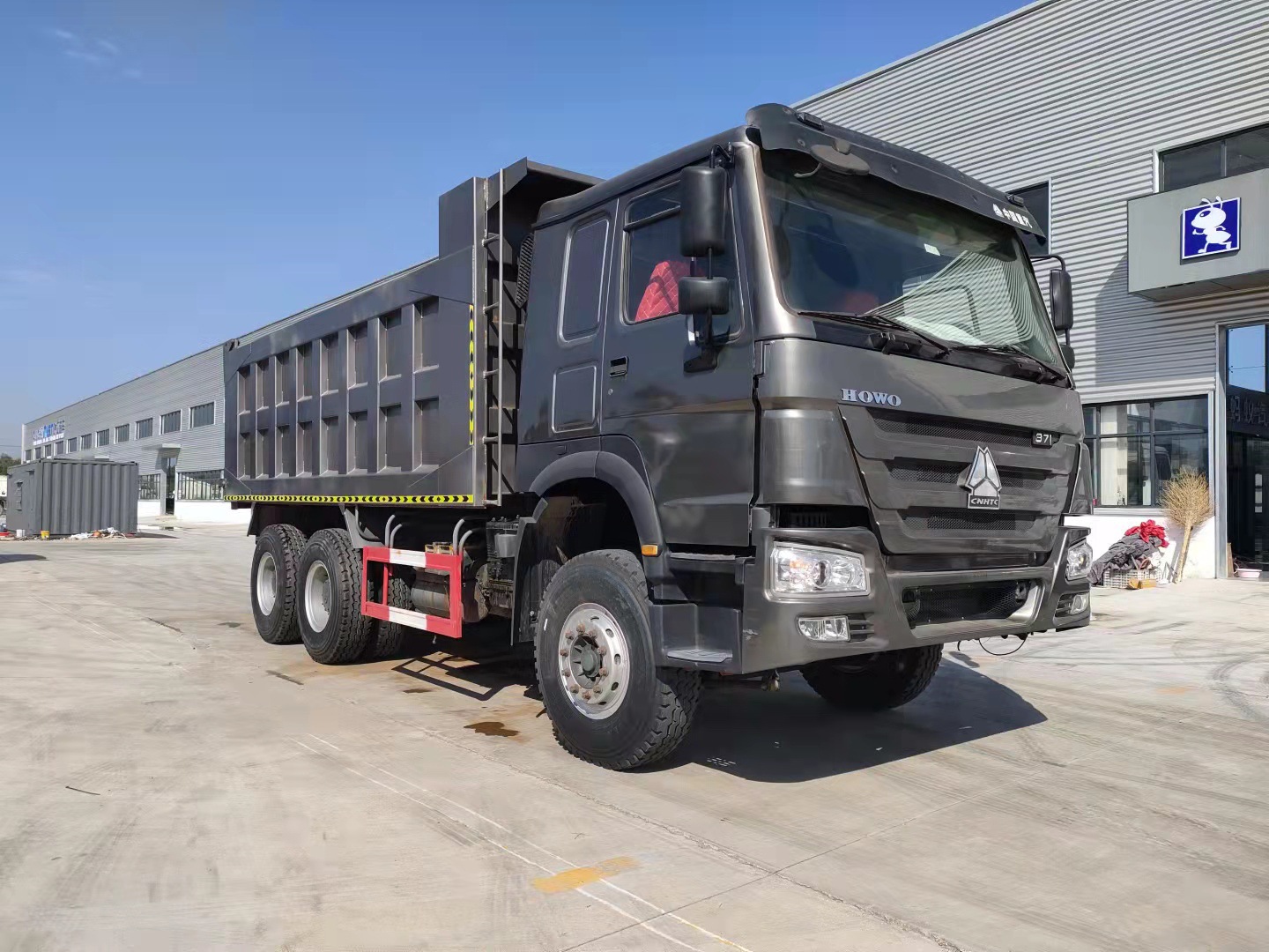 出口中国重汽集团二手豪沃6*4自卸车howo自卸翻斗车375马力