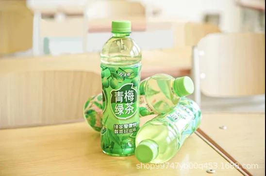 作为今麦郎今夏的拳头新品,青青绿茶系列共计三款"青梅绿茶,青柠绿茶