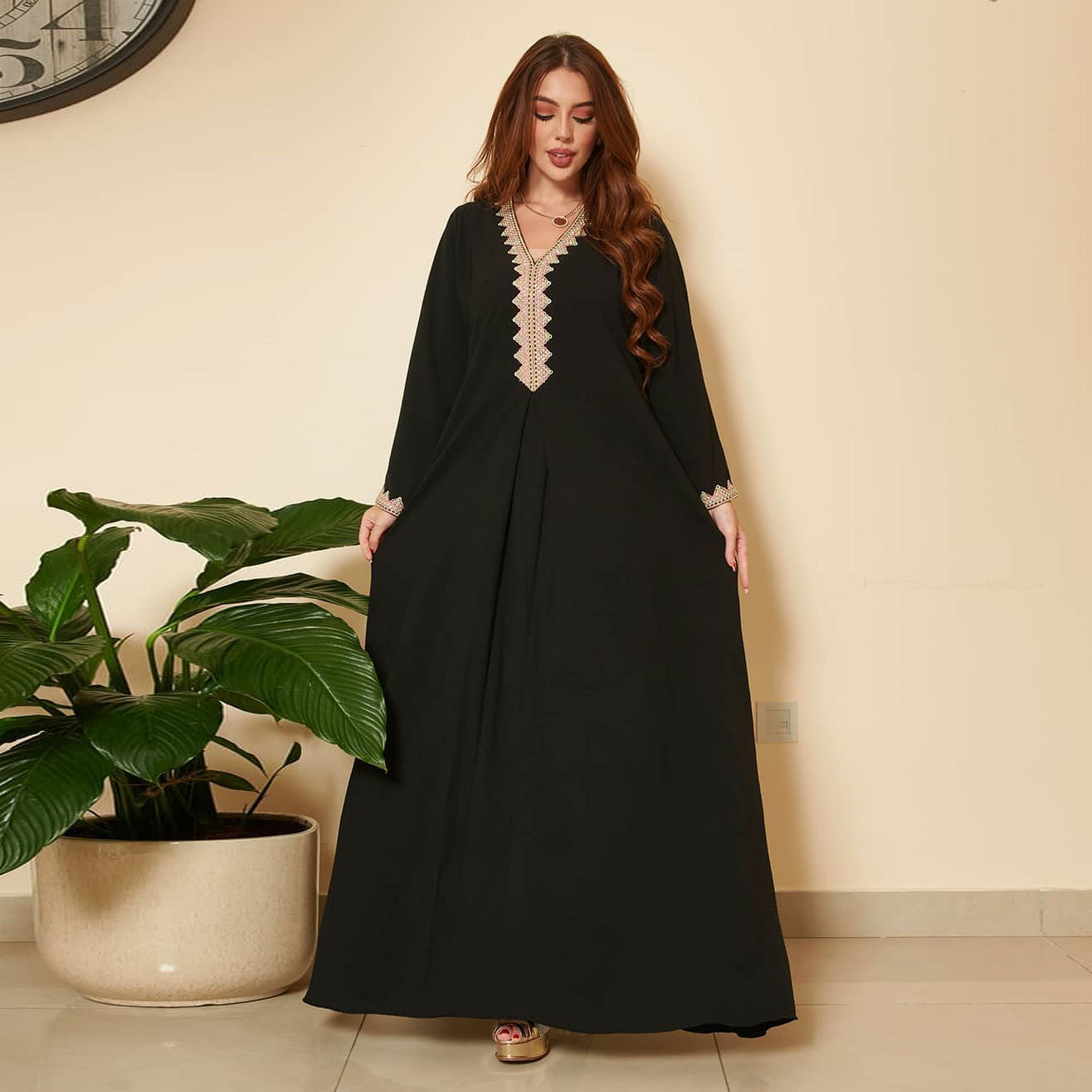 Ab163 Autumn and Winter Middle East Muslim Fashion Lace European and American National Style Southeast Asian Women's Clothing Large Swing Dress