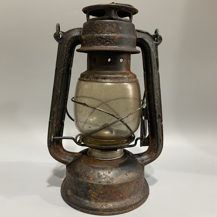 民俗怀旧老物件老煤油灯马提灯老式罩灯古董老马蹄灯复古装饰摆件