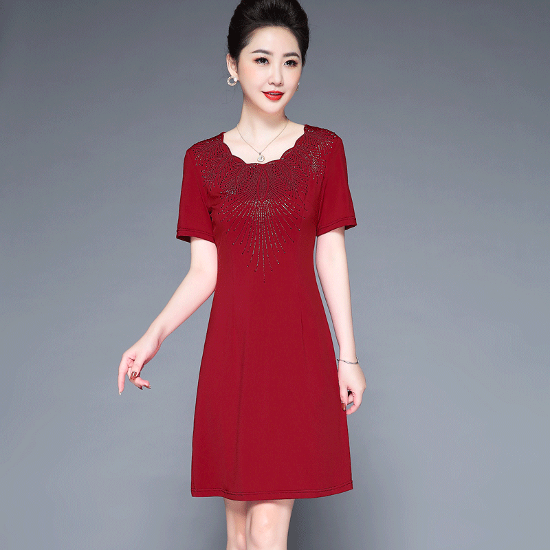 Spring 2022 New Elegant Gold Velvet Dress for Middle-Aged and Elderly Mothers Festive Wedding Banquet One-Piece Delivery