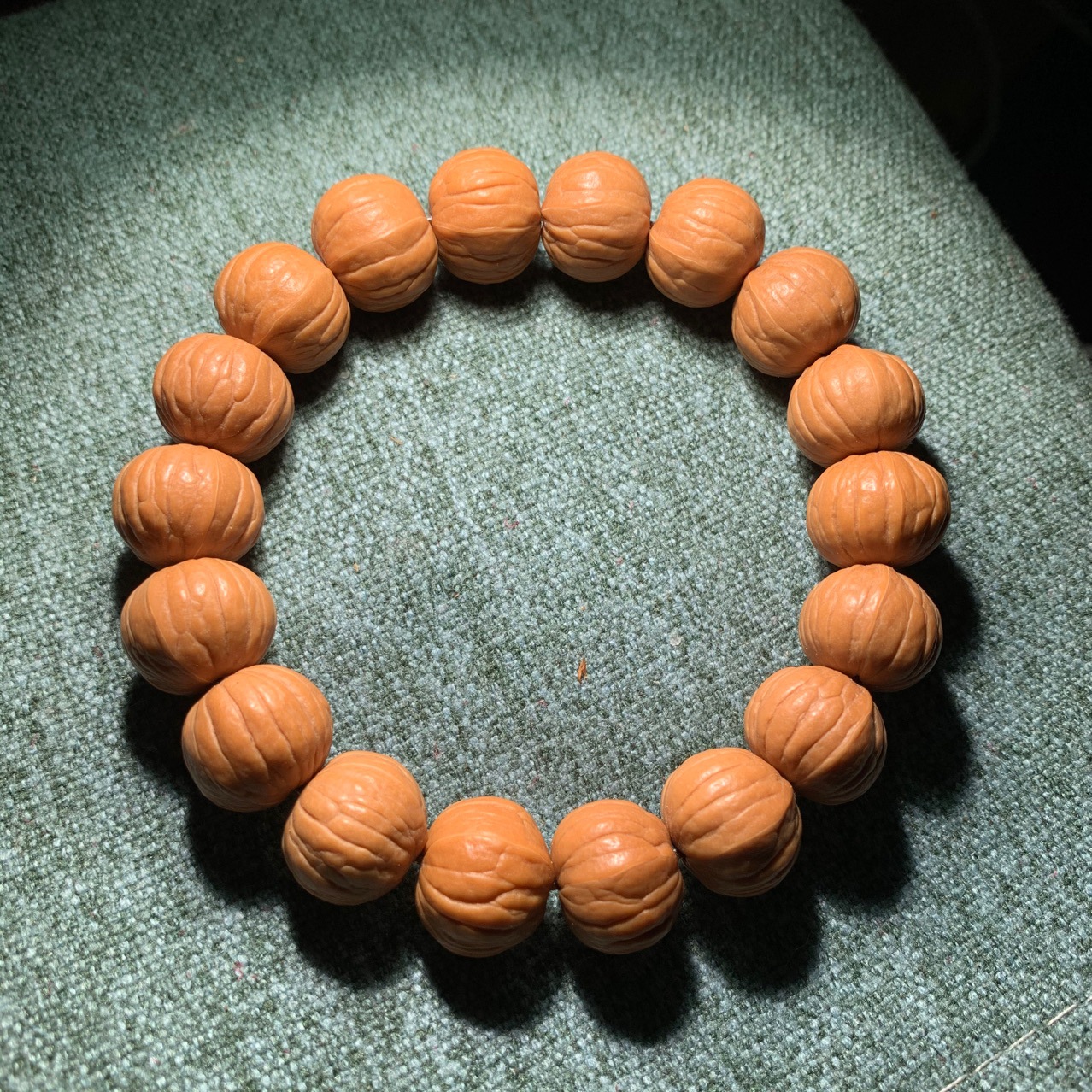 双鳍猴王南瓜桩猴头核桃手串无修原籽美国金丝小核桃手串正圆矮桩