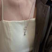 s925纯银钥匙项链饰品轻奢个性设计小众毛衣链子饰品女款热销配饰