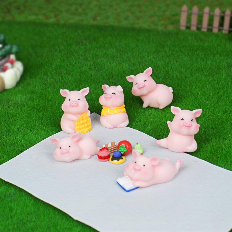 Micro Landscape Spring Outing Piggy Ornaments Creative Home Desktop Small Animal Resin Crafts Car Decorations Wholesale