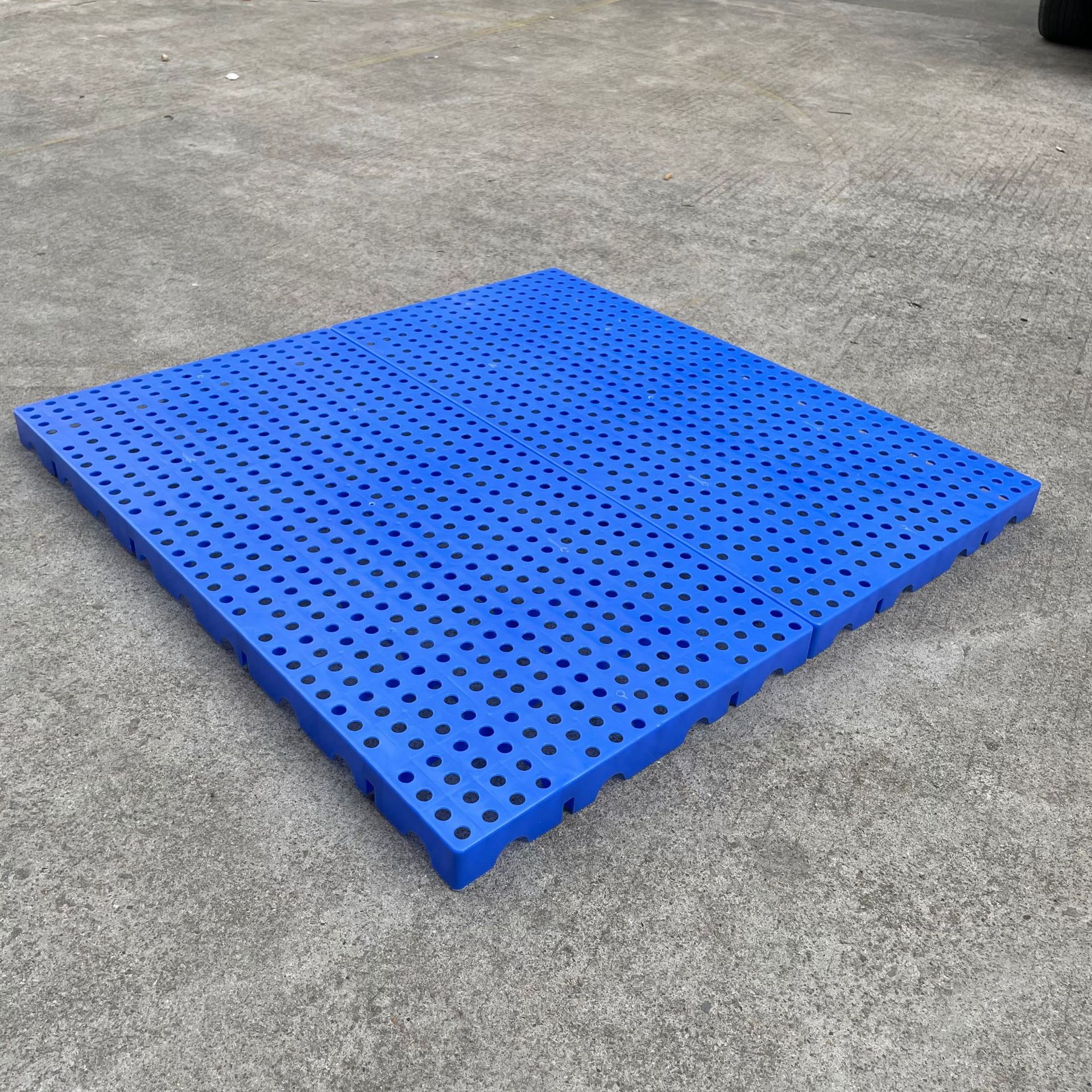 防滑网格圆孔塑料板 加厚大尺寸1米乘1米仓储防潮垫板 宠物笼隔板