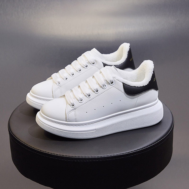 Thick Soles Breathable Board Shoes Small White Shoes