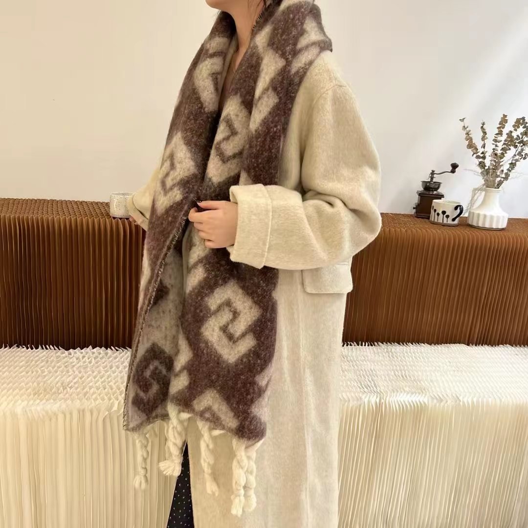 Autumn and Winter New CC Letter Handmade Scarf Female Student Cashmere-like Thickened Warm Mohair Bib Shawl