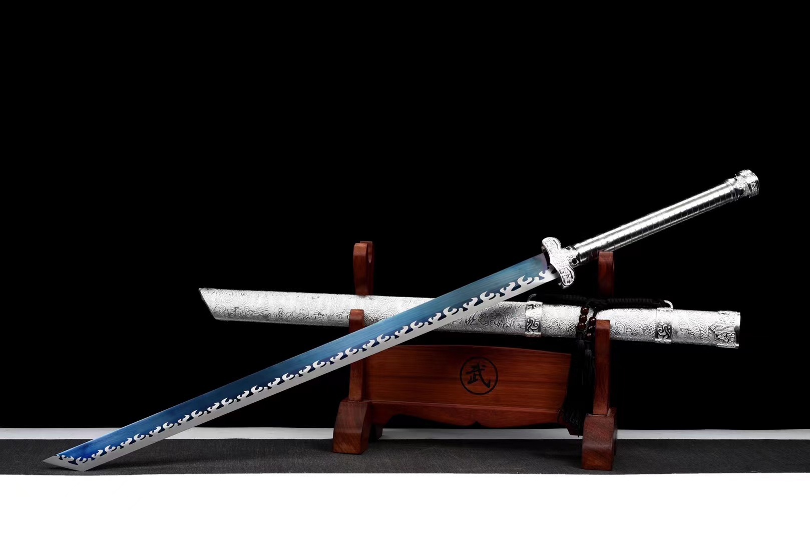 龙泉市刀剑高锰钢手工锻打黑金古刀龙吟战刃唐横刀冷兵器未开刃