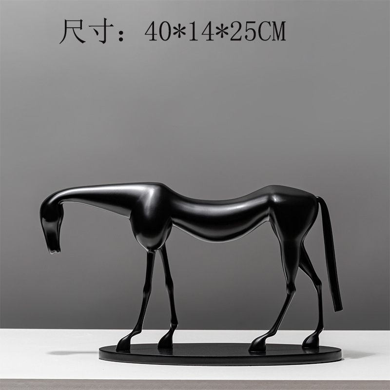 现代北欧抽象马摆件意式极简软装样板房售楼部动物马雕塑家居饰品