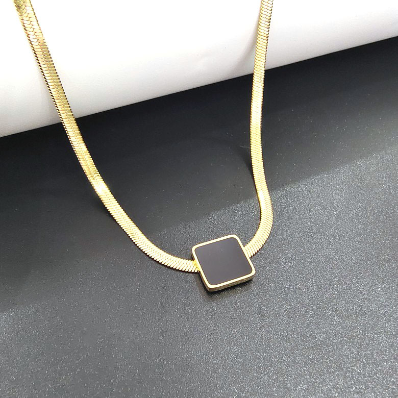 韩版钛钢不掉色刀片链黑方块项链女轻奢大气黑方牌刀片链首饰饰品