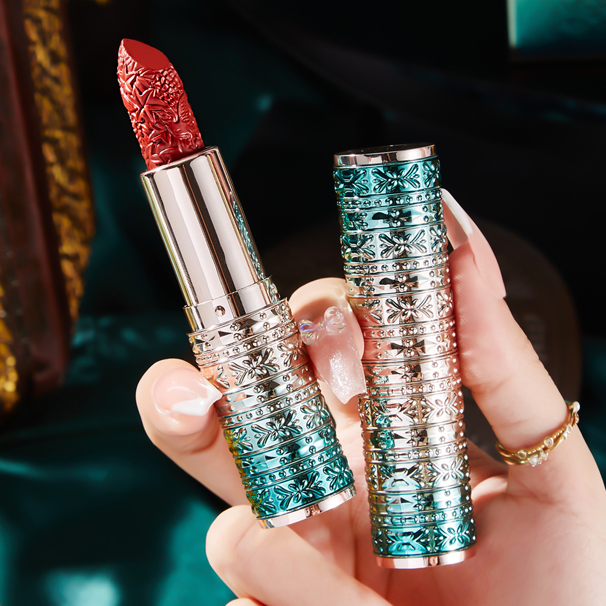 火烈猫西子雕花口红复古国风持妆防水汗女士学生丝绒雾面哑光口红