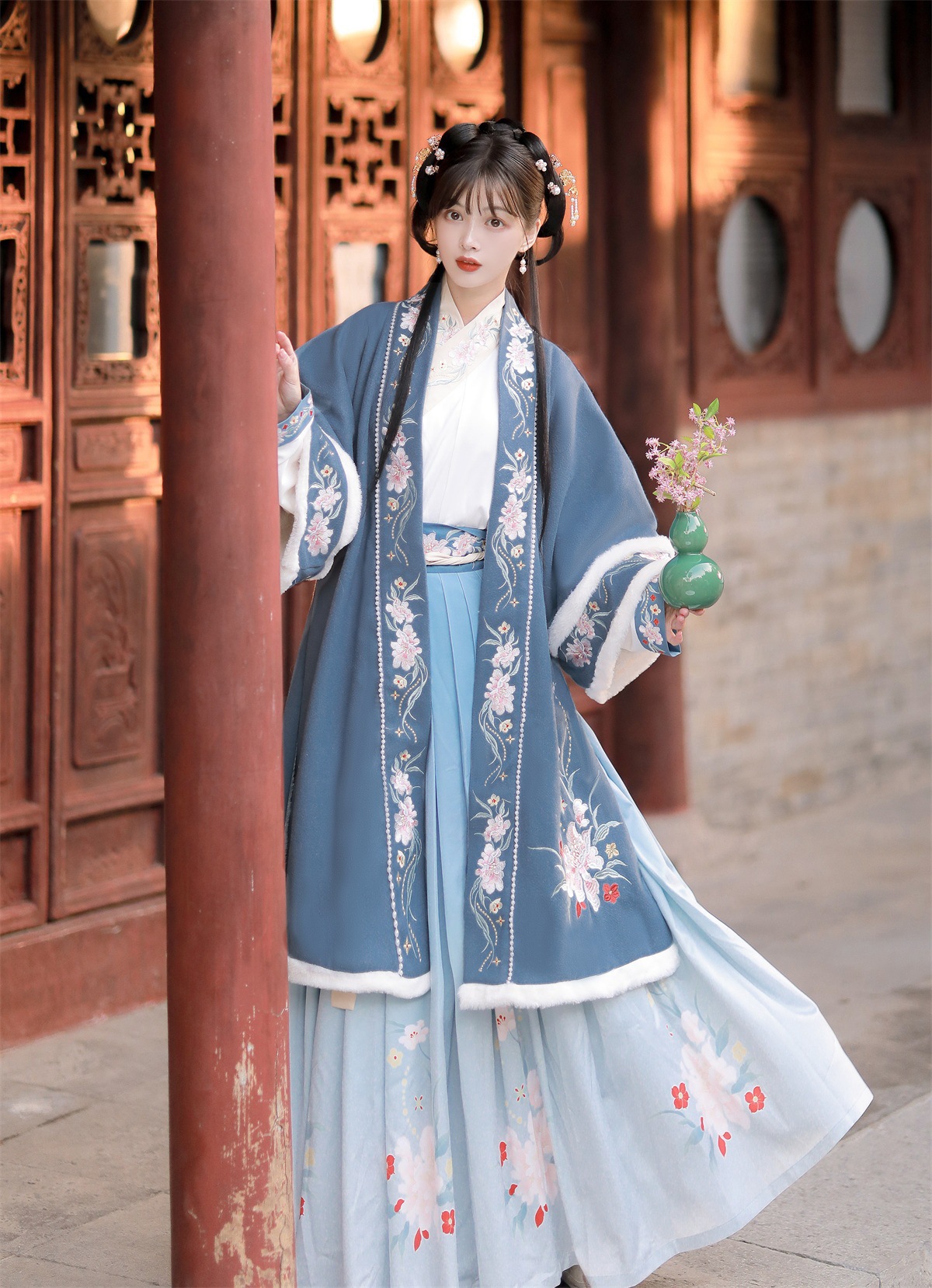 原创设计苏幕遮汉服刺绣直领对襟长衫披风长袄三件套8254