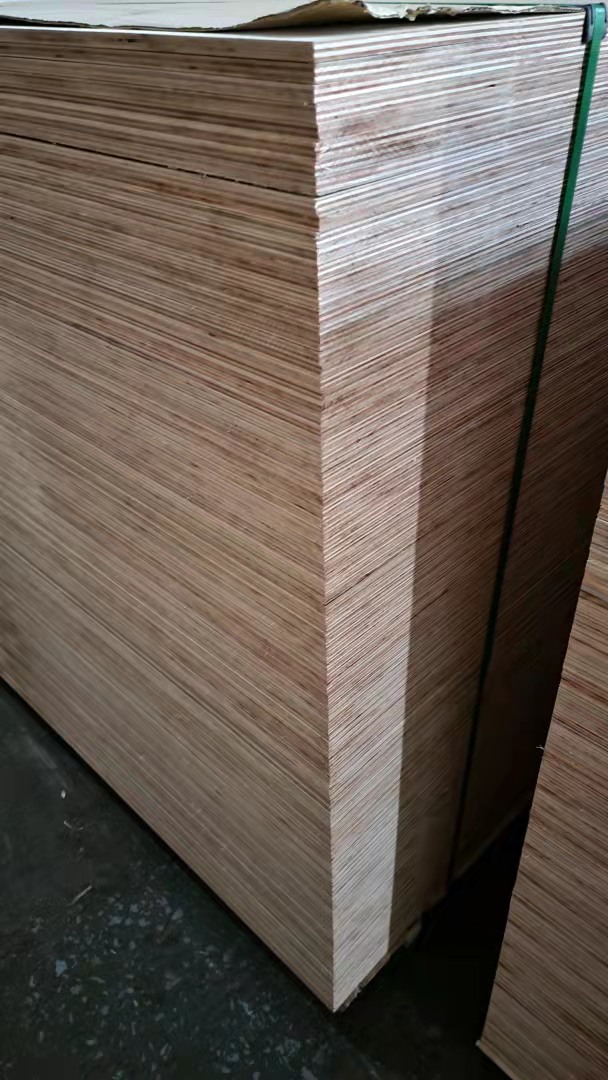 原色杨木三合板五合板5mm-12mm临沂工厂直销 1220x2440可重复使用