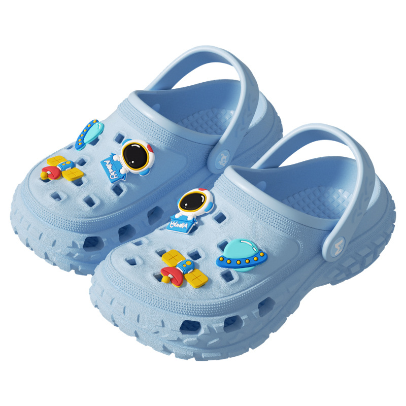 Children's Slippers Summer Slip-on Hole Shoes Cartoon Outer Wear Soft Bottom Non-Slip Beach Shoes Medium and Large Children's Sandals Eva