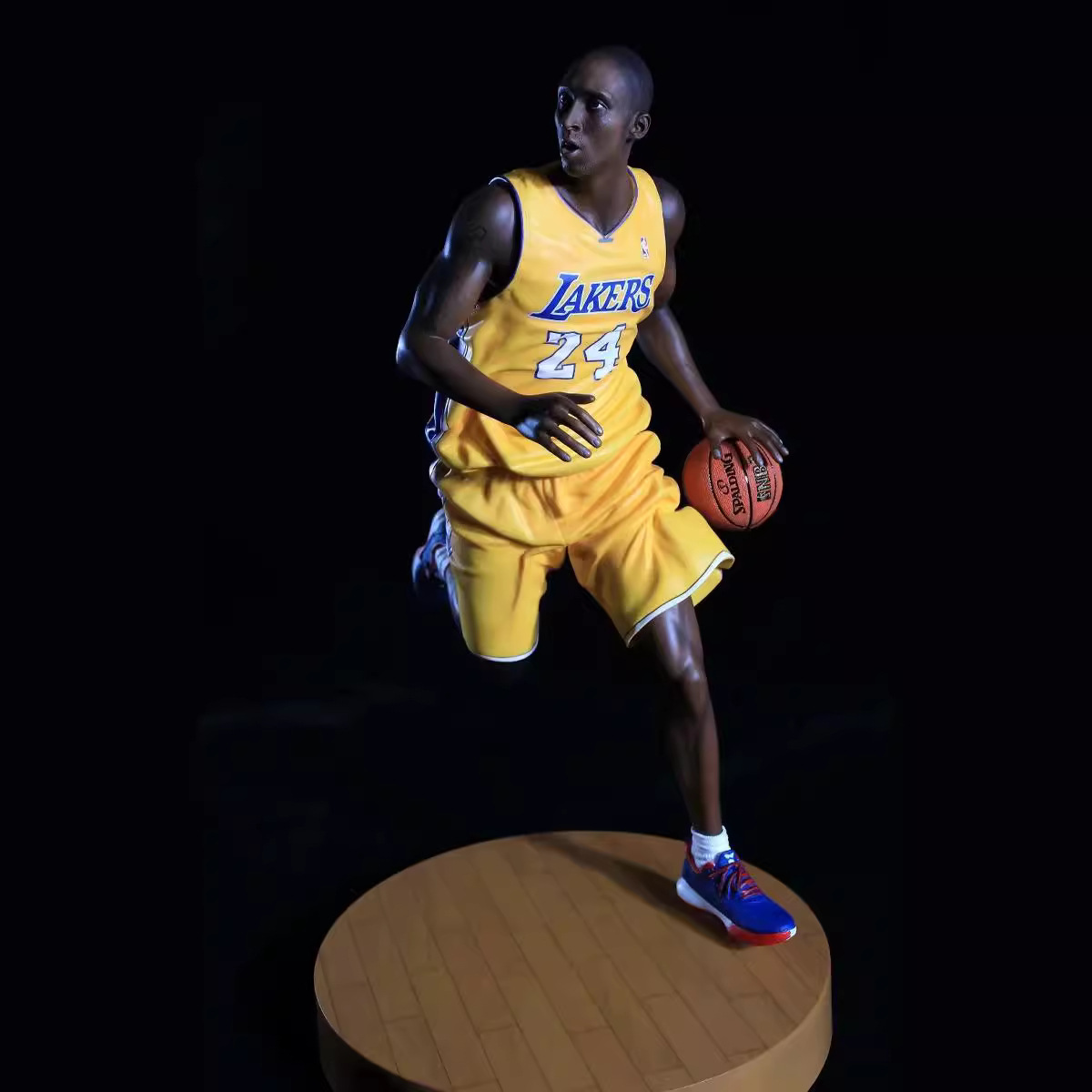 篮球明星 优质版 黑曼巴 科比 运球科比 黄衣24号科比 手办模型