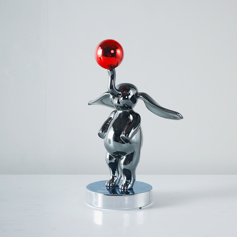 现代简约树脂耳朵电镀小飞象戏球卡通雕塑样板间儿童房间桌面摆件