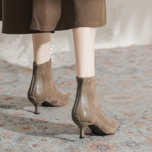 Y628-1时装靴韩版女靴秋冬新款绒面拼接低筒短靴细跟尖头高跟靴子